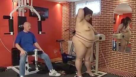 Bbw German Bitch Fucked Hard In The Gym