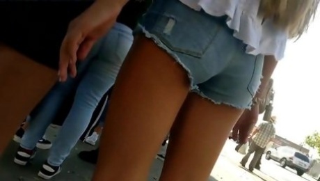 college girl in shorts 69