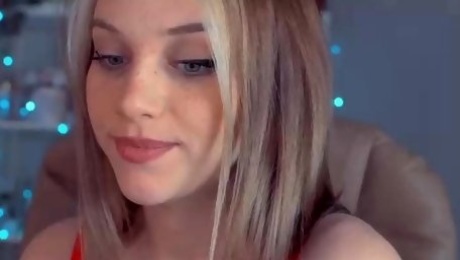 Hottest Amateur 19yo Blonde Teen going solo on