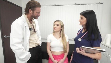 Hardcore FFM threesome with horny Aria Banks and Sienna Rae
