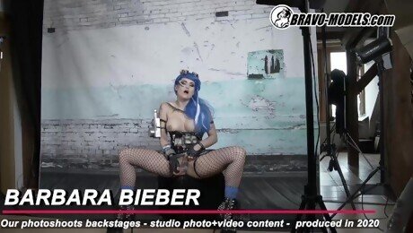 397-Backstage Photoshoot Barbara Bieber - Cosplay
